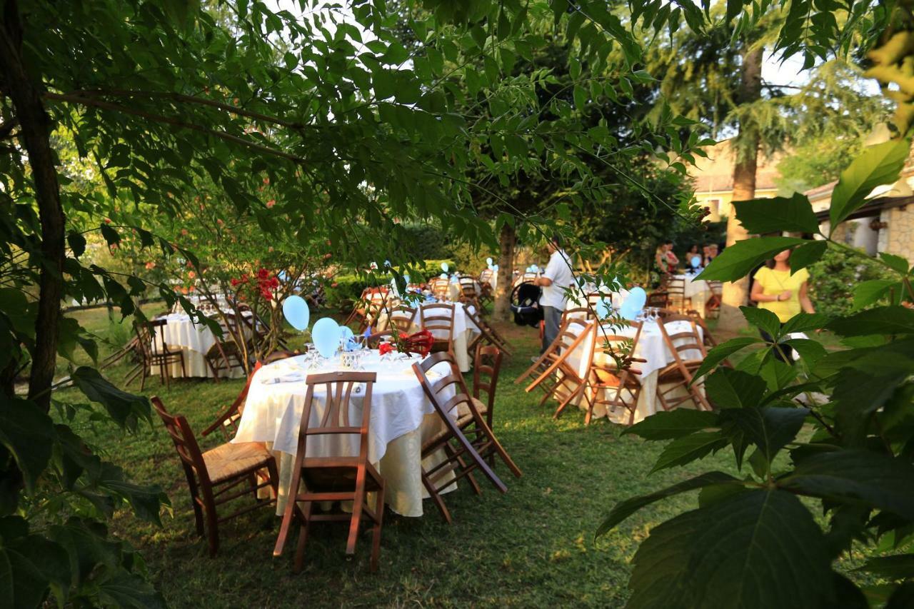 Agriturismo Tre Santi Villa Padula Exterior photo